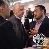 بازدید رئیس دانشگاه آزاد اسلامی از غرفه شرکت دانش بنیان نفیس پردازشگردانش